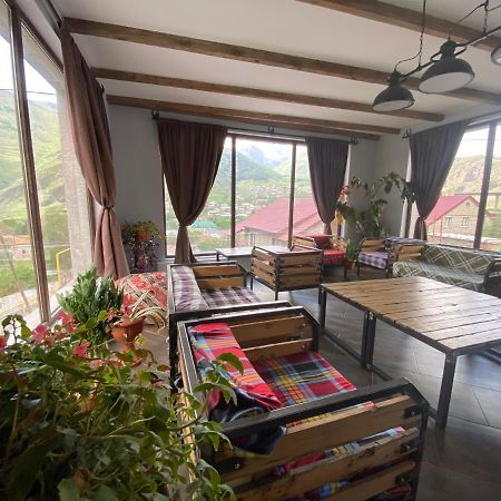 Veranda Guesthouse Степанцмінда Екстер'єр фото