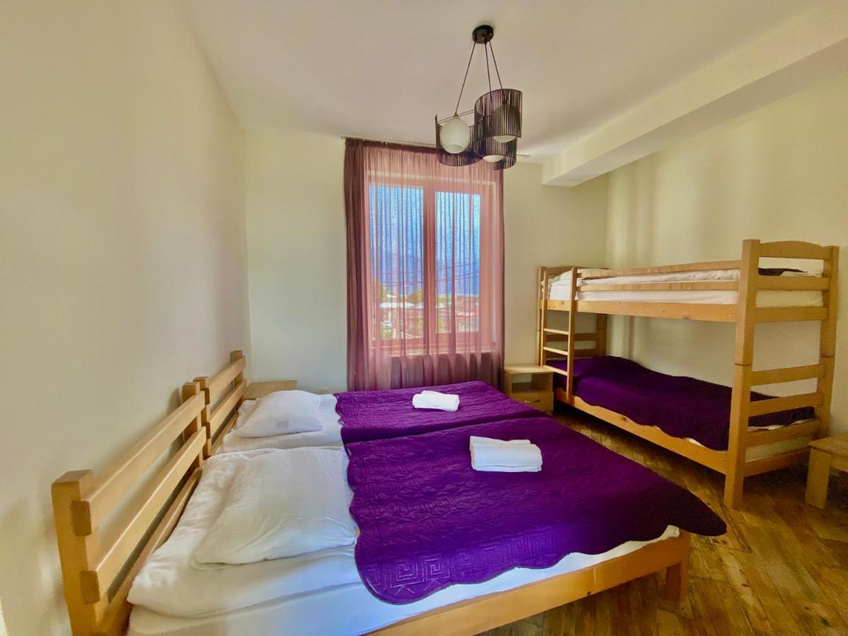 Veranda Guesthouse Степанцмінда Екстер'єр фото