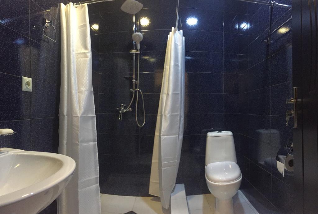 Veranda Guesthouse Степанцмінда Екстер'єр фото