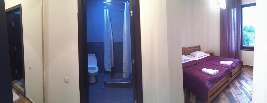 Veranda Guesthouse Степанцмінда Екстер'єр фото