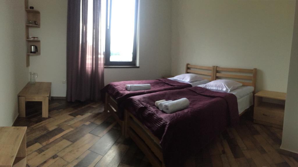 Veranda Guesthouse Степанцмінда Екстер'єр фото