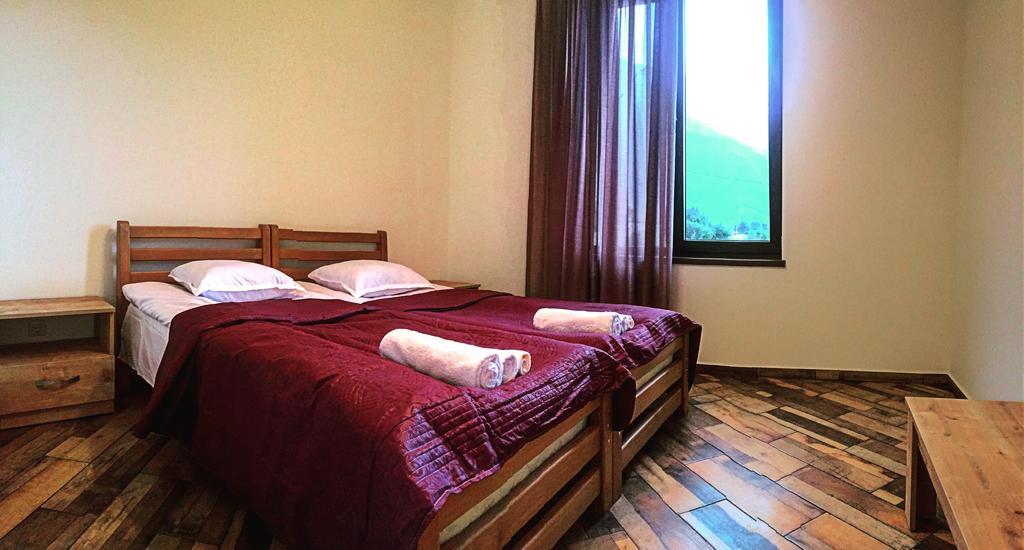 Veranda Guesthouse Степанцмінда Екстер'єр фото