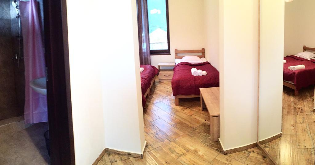 Veranda Guesthouse Степанцмінда Екстер'єр фото